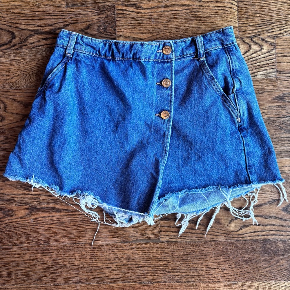 Zara Blue Denim Button-Front Skort with Frayed Hem